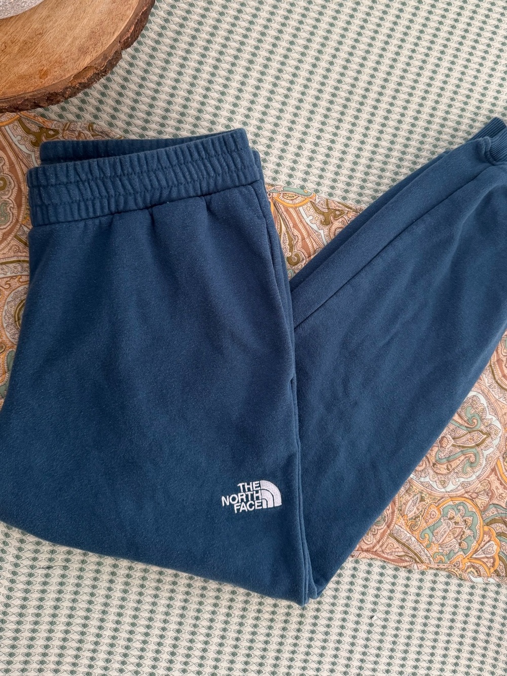 The North Face Men’s Navy Blue Sweatpants Medium